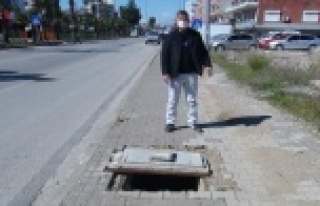 Hayaller otomobil, gerçekler rögar kapağı