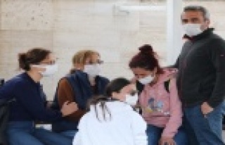 Kayıp oğlunu teşhis etmek için morg önüne gelen...