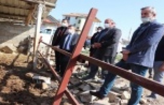 Kaymakamlıktan evi yanan ve hayvanları telef olan...