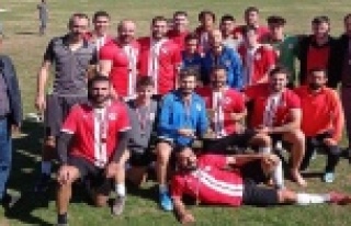 Kırkgöz, şampiyonluk kupasını Döşemealtına...