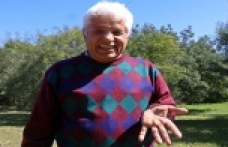 Ünlü profesöre su altında elektrikli vatoz balığı...