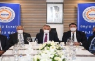 Vali Yazıcı, sezon öncesi esnaf odası başkanlarıyla...