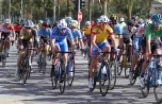 Velo Alanya Gençler Yol Bisiklet yarışı yapıldı