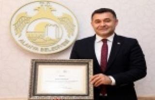 Alanya Belediyesi'ne büyük ödül Başkan Yücel'in...