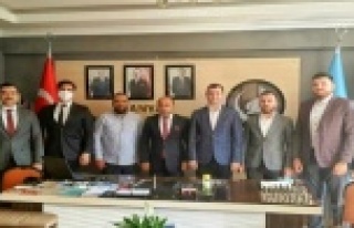 Alanya’da Ak Gençlik’ten Uysal’a ziyaret