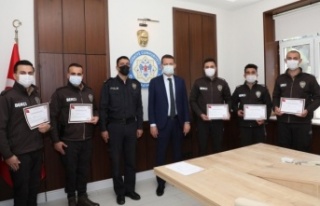 Alanya’da başarılı bekçilere belge verildi