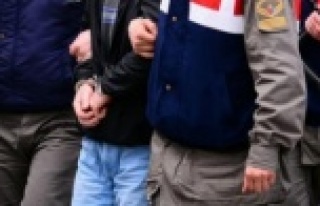 Alanya’da marketten 8 bin TL’lik sigara çalan...