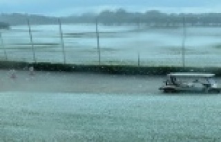 Antalya'da dolu şaşkınlığı