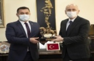 Bakan Karaismailoğlu Alanya Belediyesi'ni ziyaret...