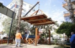 Büyükşehir mobilyasını kendi üreterek tasarruf...