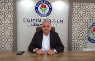 Ek ders ücreti alamayan öğretmen açtığı davayı...