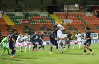 Fenerbahçe, Alanyaspor maçının tekrarını istiyor