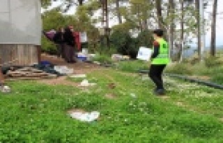 Karantina bölgesine gıda paketi yardımı