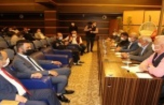 Şahin: Esnafımızın her zaman yanındayız