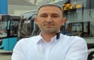 Sokak ortasında dayak yiyen kadını kurtarmak için...