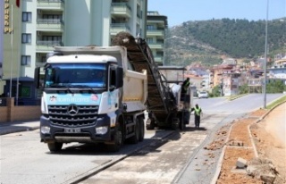 Yeni Prestij Caddesi'nde sıcak asfalt için...