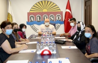 Ahmet bebeğin ailesinden Başkan Şahin'e ziyaret