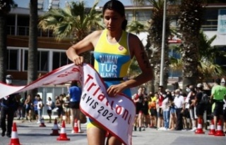 Alanya Belediyesi Triatlon Takımı gururlandırdı