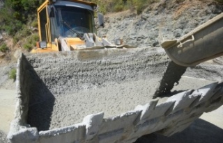 Alanya'da beton yol uygulaması hız kesmiyor