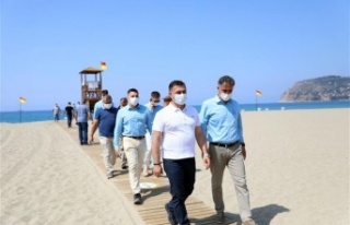 Alanya Mavi Bayraklı plaj sayısıyla Antalya'da...