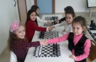 Alanyalı öğrenciler gururlandırdı