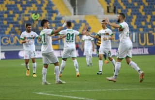 Alanyaspor ligi galibiyetle kapattı
