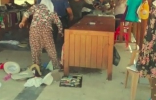 Antik kentte hediyelik eşya satışında kadınların...