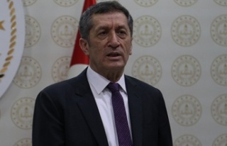 Bakan Selçuk: '40 yaş üzeri tüm öğretmenlerimiz...