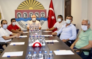 Başkan Şahin muhtarların taleplerini dinledi