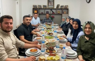 Başkan Yücel iftarını şehidimizin ailesi ile...
