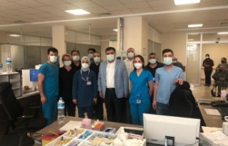 Bayramda görev başındaki sağlık çalışanlarından...