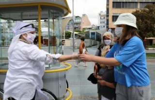 Büyükşehir Belediyesi simit tezgahlarını esnafa...