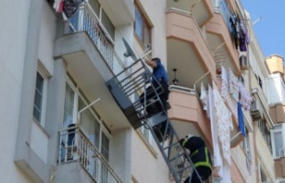 Emekli polis evinde ölü bulundu