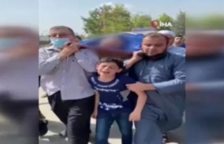 Filistinli çocuğun İsrail saldırısında ölen...