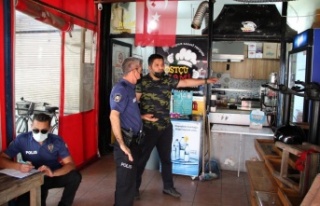 İş yerine 3 ayda dört kez giren hırsızlar tostçuyu...