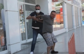 Kısıtlamayı ihlal etti 'Savcı akrabam var'...