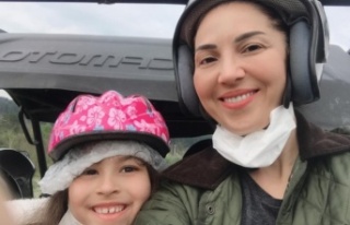 Koronavirüs savaşçıları Anneler Gününü çocuklarına...