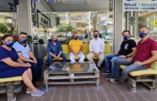 Mahmutlardan Ahmet'e maskeli destek