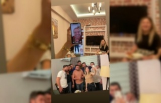 Yılmaz ve ekibi Başkan Böcek'le görüntülü...