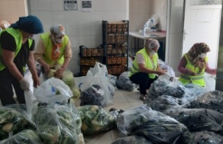 Yücel'den sonra Böcek'te üreticinin ürününe...