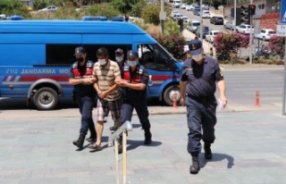 Alanya'da 5 ayrı suçtan aranan şüpheli yakalandı