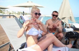 Antalya'ya akan Rus turistlerin ilk adresi deniz...