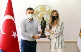 Başkan Yücel'in eğitime desteği katlanarak...