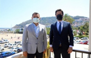 Başkan Yücel Macaristan Büyükelçisi Matis'i...