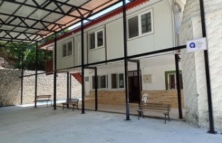 Büyükşehir camilerin eksiklerini gideriyor