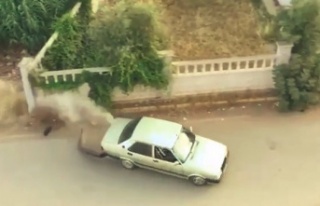 Drift yaparken köpeği görüp kontrolden çıktı,...