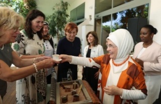 Emine Erdoğan, Antalya Diplomasi Forumu'na katılan...