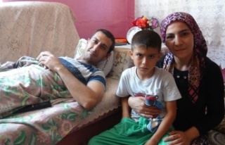 Engelli eşine maaş bağlatmak için gitti, felçli...