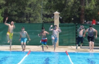 Havuzlardaki yoğunluğa dikkat