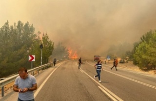 Komşu alev alev yanıyor